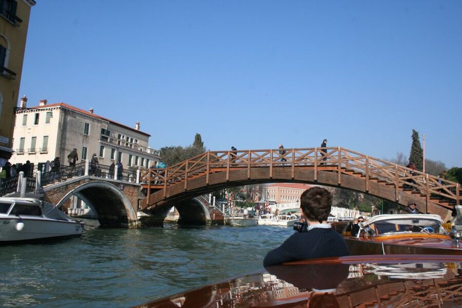1-Hour Motor Boat Ride on Grand Canal - Why Venice looks different from the Grand Canal
