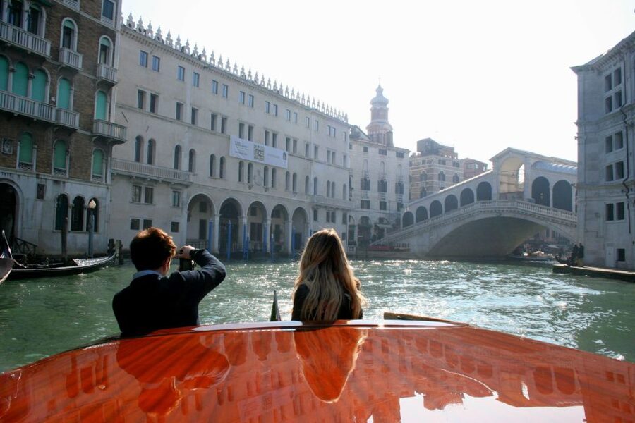 1-Hour Motor Boat Ride on Grand Canal - Starting beneath the winged lion at St. Mark’s