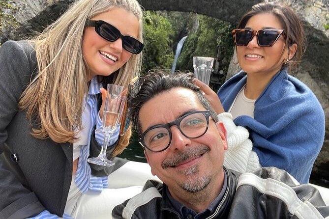 1 Hour Private and Guided Cruise to Lake Como Mostes motorboat - Villa Pliniana and the luxury-hotel shoreline