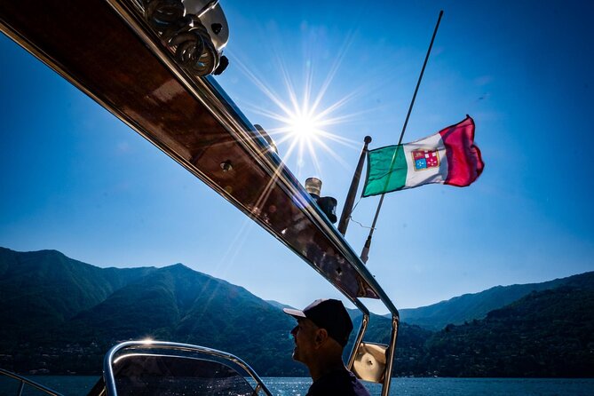 1H Private Cruise on a beautiful wooden speedboat on Lake Como - Villa Olmo and Como’s western shore