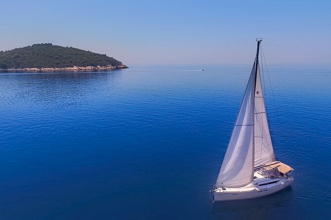 2-8 Hours Private Elaphite Islands Speedboat Tours from Dubrovnik - What the Jeanneau Leader 8 means for your day