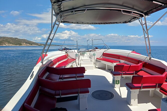 2-Hour Speedboat Experience from Salou - Open bar during the swimming stop