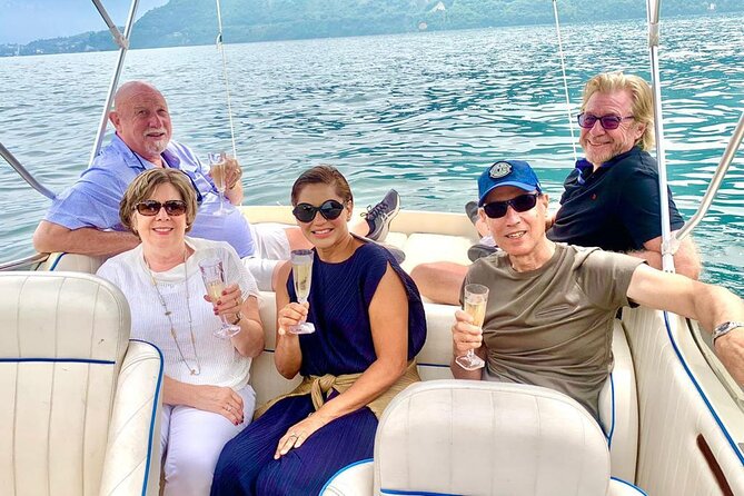 2 Hours Private and Guided Cruise to Lake Como Mostes boat - Cernobbio, Villa d’Este, and Punta Pizzo