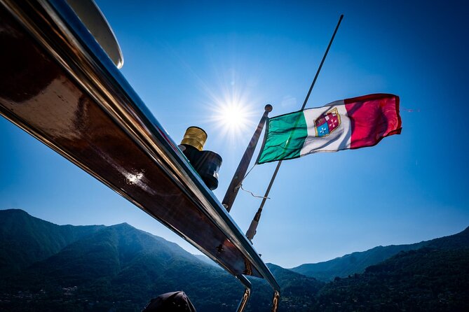 2H Private Cruise on a beautiful wooden speedboat on Lake Como - Comacina Island and the half-hour swim stop