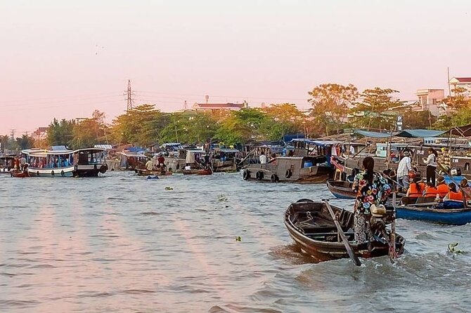 3 Days Mekong Delta Tour Speed Boat to Cambodia - Paddling canals and cooking lunch on Tan Phong Island