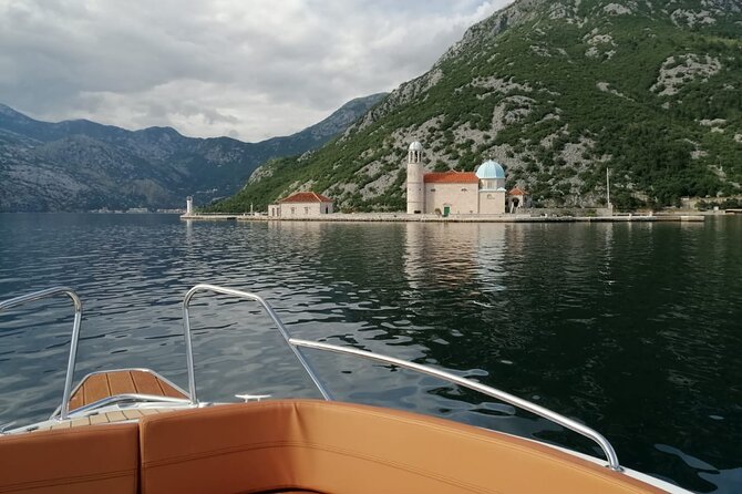 3 Hour Speed Boat Tour to Blue Cave with WiFi and Drinks - Seeing Perast from the water