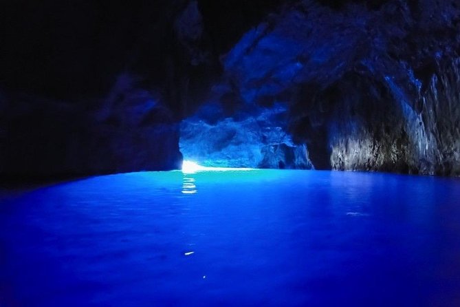 3 Hours Speed Boat tour to the Blue Cave - Reaching the Blue Cave by speedboat