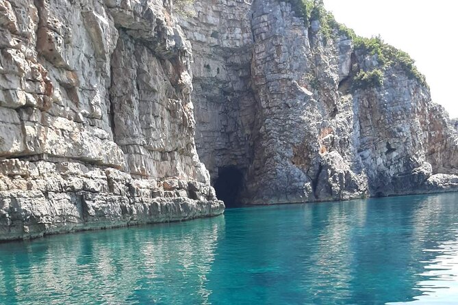 3 Hours Speed Boat tour to the Blue Cave - Should you book the Kotor Blue Cave tour?