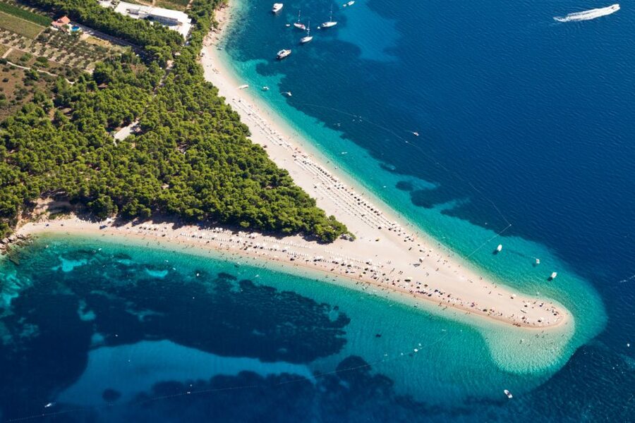 3 Islands Speedboat Tour: Golden Horn, Blue Lagoon & Jelsa - Zlatni Rat: famous, beautiful, and often crowded