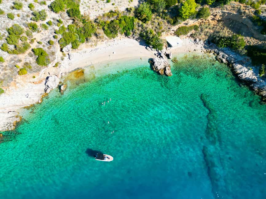 3 Islands Speedboat Tour: Golden Horn, Blue Lagoon & Jelsa - Zirje Beach gives you the first swim