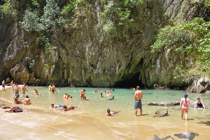 4 Island Snorkel Tour to Emerald Cave by Speed Boat from Koh Lanta - Koh Chueak starts the water activities