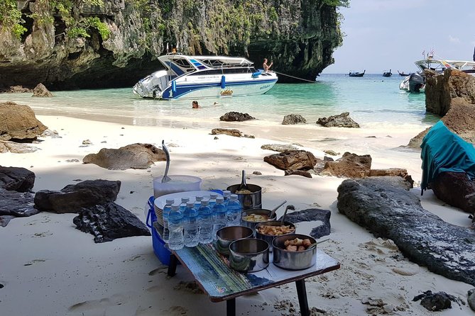 4 Islands Sunset + Plankton, Semi-Private Tour only 12 Guests - At a glance: the details that shape your day