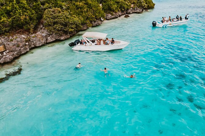 5 Islands Speedboat Cruise incl. Snorkeling in Blue Bay + Lunch at Ile aux Cerfs - What the $110.79 price really covers