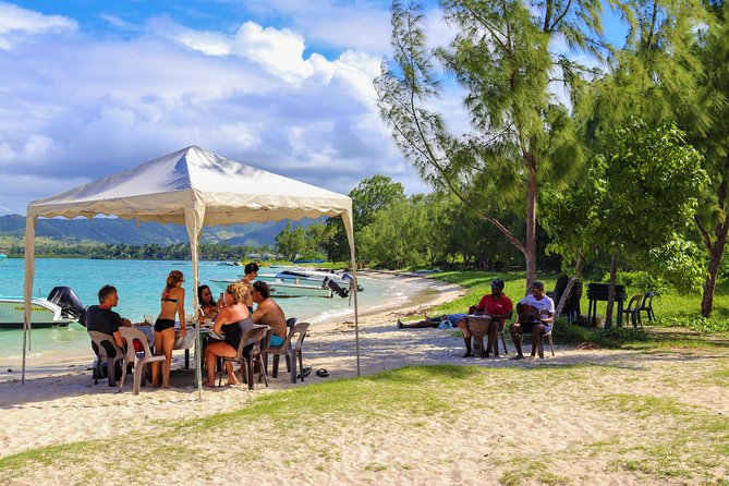 5 Islands Speedboat Cruise incl. Snorkeling in Blue Bay + Lunch at Ile aux Cerfs - Grand River South East brings a waterfall into the route