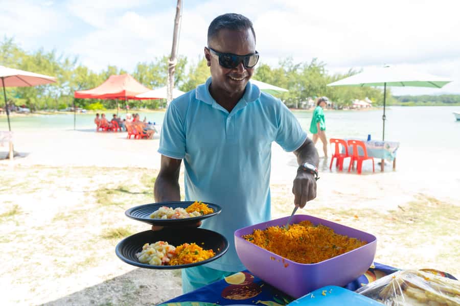 5 Islands Speedboat Cruise, Snorkeling + Lunch & Open Bar - Ile aux Fouqets Lighthouse, the day’s signature stop