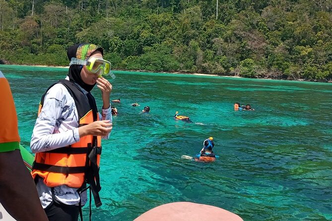 A full Day Haa & Rok islands from Koh Lanta( By Speed Boat) - Who should book this Koh Lanta excursion?