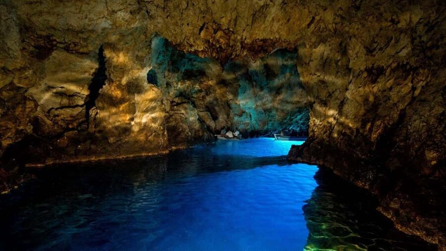 Adriatic Adventure: Blue Cave & 6 Islands Speedboat Escape - Komiža, 45 minutes in a real island town