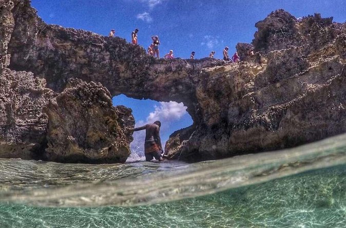 Adventure Power Boat Tour Antigua and Private Laviscount Island - Who should book this Antigua boat tour?