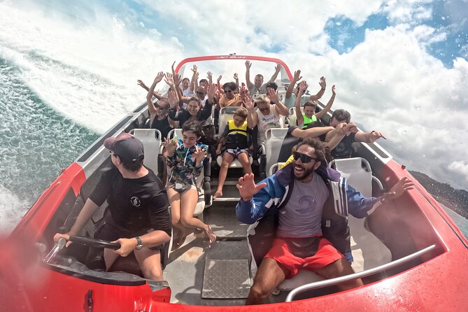 Airlie Beach Jet Boat Thrill Ride - The crew sets the tone