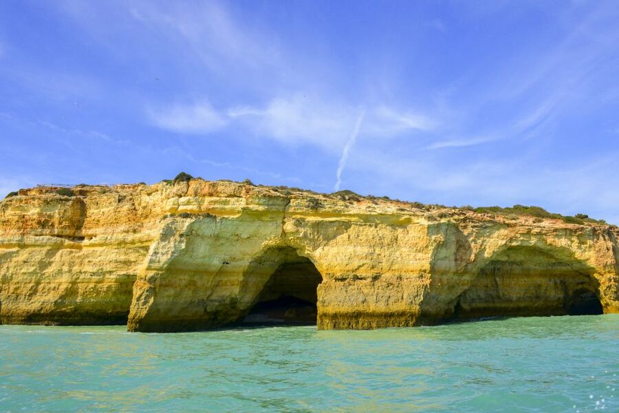 Albufeira: Benagil Caves & Dolphin Watching Speed Boat Tour - How the speedboat affects comfort