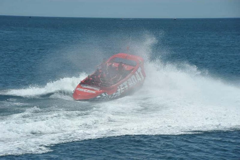 Albufeira: High-Adrenaline Jet Boat Ride - Why the guides matter on a short ride