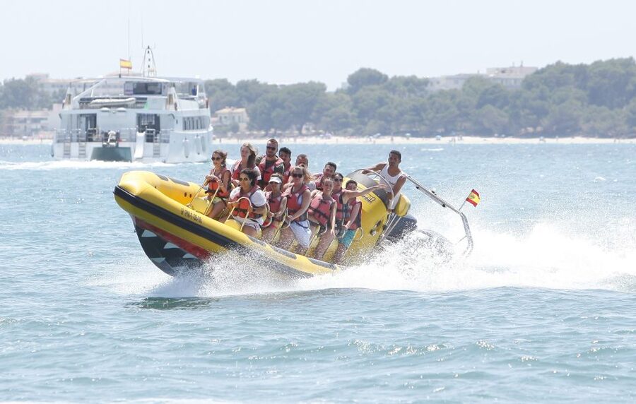 Alcudia: Speedboat Tour of Northern Mallorca & Hotel Pickup - What to bring and what to leave behind