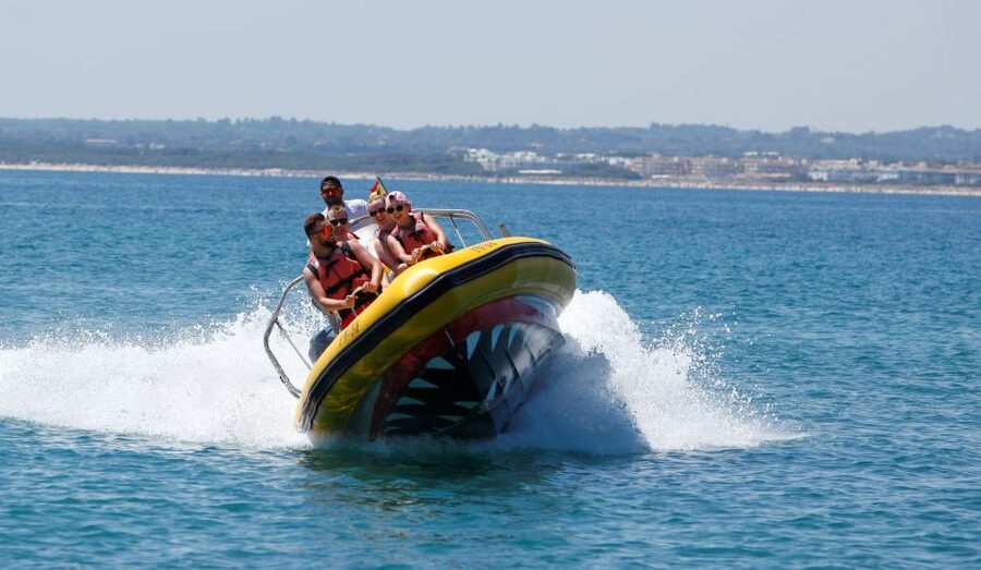 Alcudia: Speedboat Tour of Northern Mallorca & Hotel Pickup - The 40-minute transfer to Alcúdia Bay