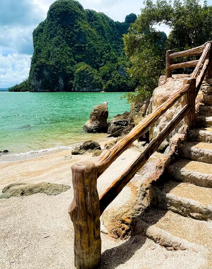 Ao Nang: James Bond & Hong Islands w/Canoeing by Speed Boat - Hong Island before the famous film stop