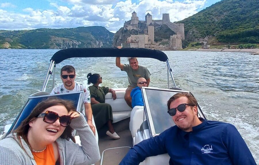 Belgrade: Golubac Fortress with Iron Gate Speed Boat Ride - Lunch beside the Danube
