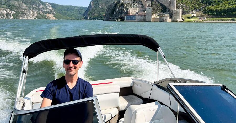 Belgrade: Golubac Fortress with Iron Gate Speed Boat Ride - A Serbian rakija lesson at Pruna Distillery