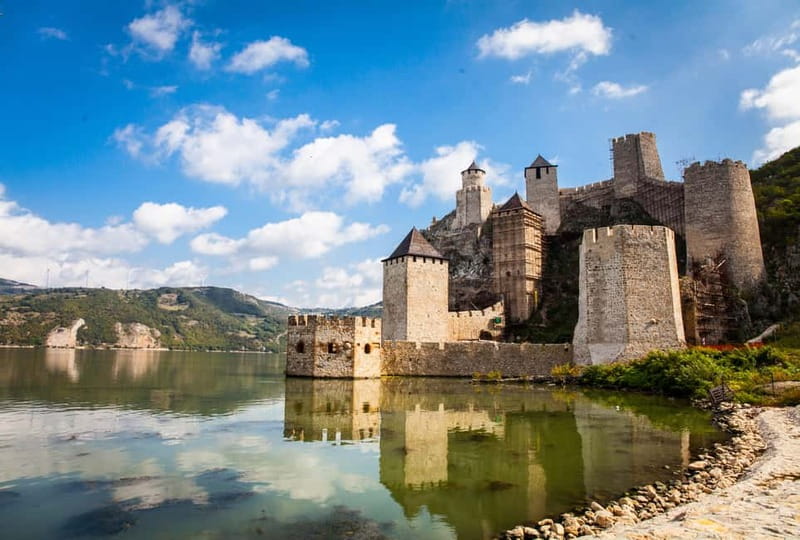 Belgrade: Iron Gate Park, Speedboat Ride, and 2 Viewpoints - Golubac Fortress and the Danube frontier