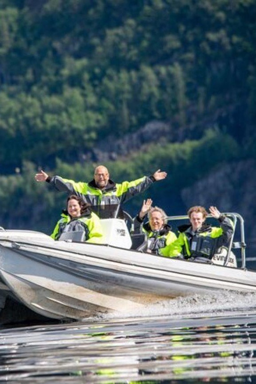 Bergen: Bergen Fjord by Zodiac or Pontoon Boat - Who should book this experience?
