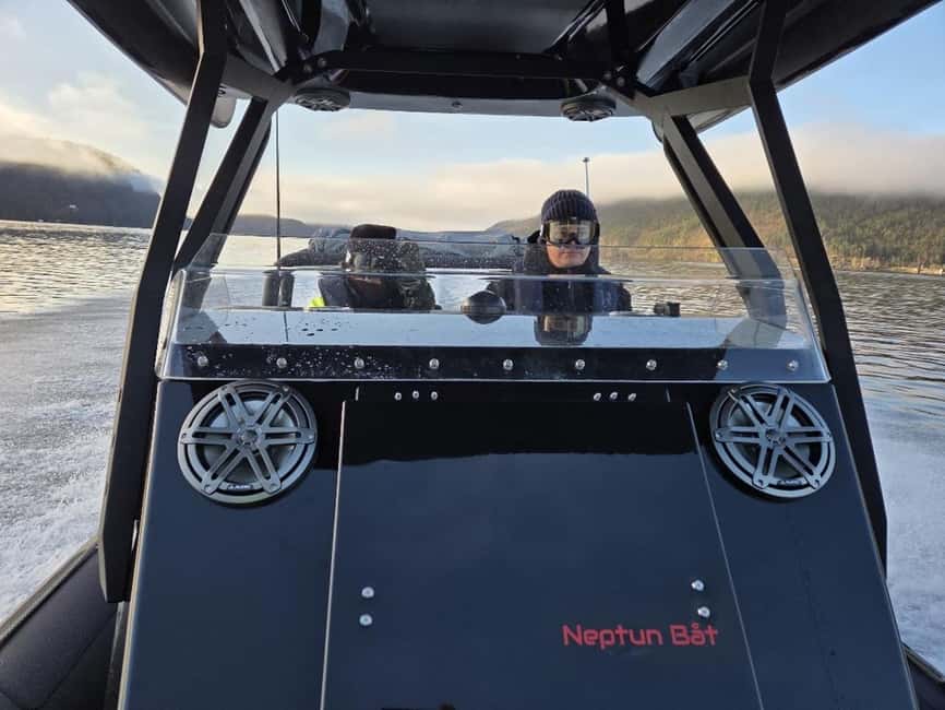 Bergen: Mostraumen Fjord Safari - by Premium RIB Boat - Guide style, commentary, and group atmosphere