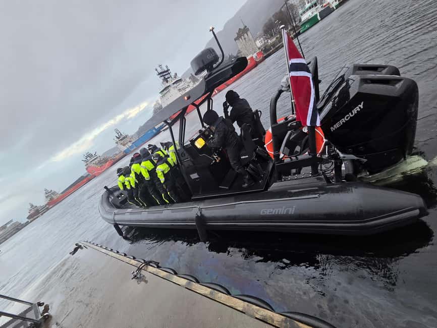 Bergen: Mostraumen Fjord Safari - by Premium RIB Boat - Bryggen and Old Bergen from the sea