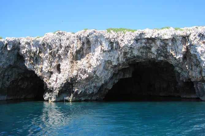 Blue and Green Cave private speed boat tour - Palmižana gives you two hours to slow down