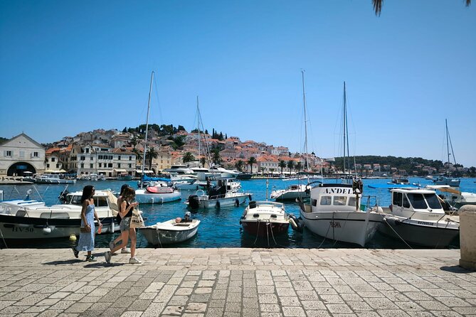 Blue cave and Hvar - 5 Islands speedboat tour from Split - Two hours in Hvar for lunch and a quick look