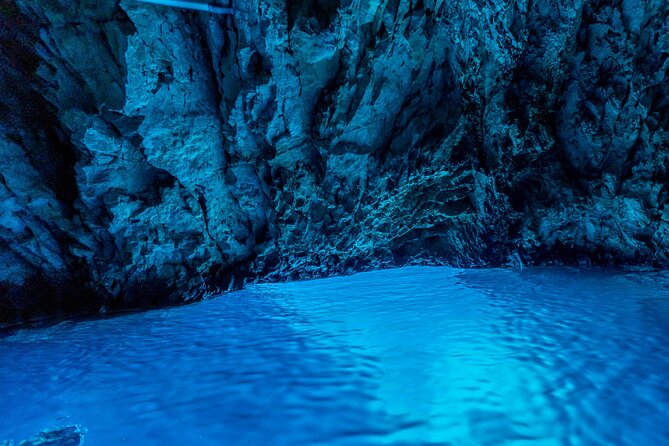 Blue Cave and Hvar 5 Islands speedboat tour | from Split&Trogir - Biševo and the blue light inside the cave