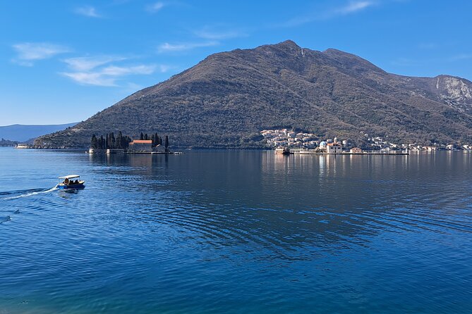 Blue Cave and Šunj Beach Speedboat Tour from Dubrovnik - Drinks, snacks, and what you must bring