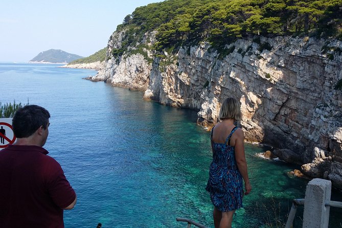 BLUE CAVE&GREEN CAVES /ŠUNJ beach Speedboat tour- WITH DRINKS - What is included for $77.43?