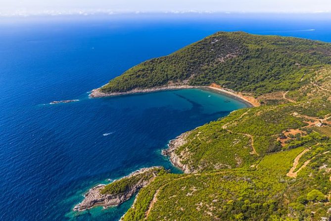 BLUE CAVE&GREEN CAVES /ŠUNJ beach Speedboat tour- WITH DRINKS - Morning or afternoon?