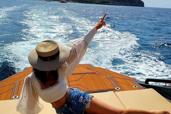 Blue cave & Hvar, 5 islands speed boat tour with unique boats from Split - Hvar Town: two and a half hours to make your own