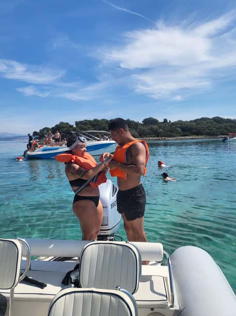 Blue lagoon with a speed boat water and towels included - Reaching the Blue Lagoon by boat