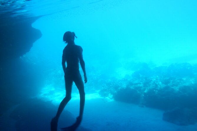 Blue Room and Beach Tour Curacao by Speedboat - Why the Blue Room makes this five-hour outing special