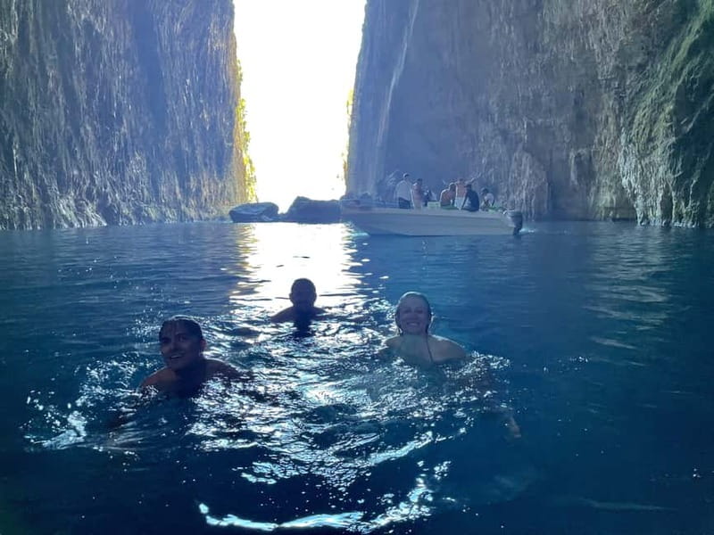 Bristan Bay Speedboat Tour Vlore - Bristan brings a pause, a drink, and shore time