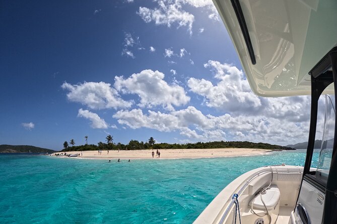 BVI Daytrip on private powerboat with snorkeling - A private six-hour route from Road Town
