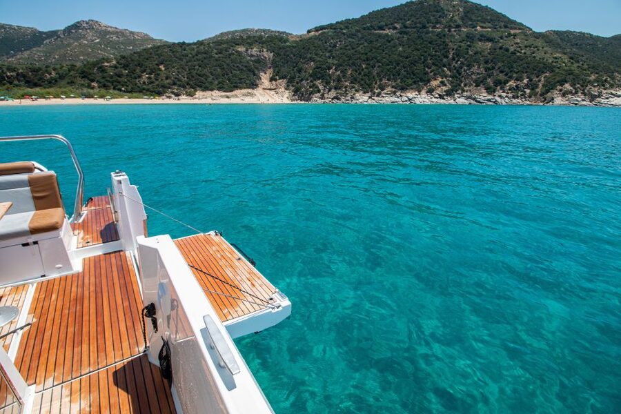 Cagliari: Luxury Motorboat Tour with 3 Swim Stops & Wine - Why this is one of Cagliari’s best short boat trips