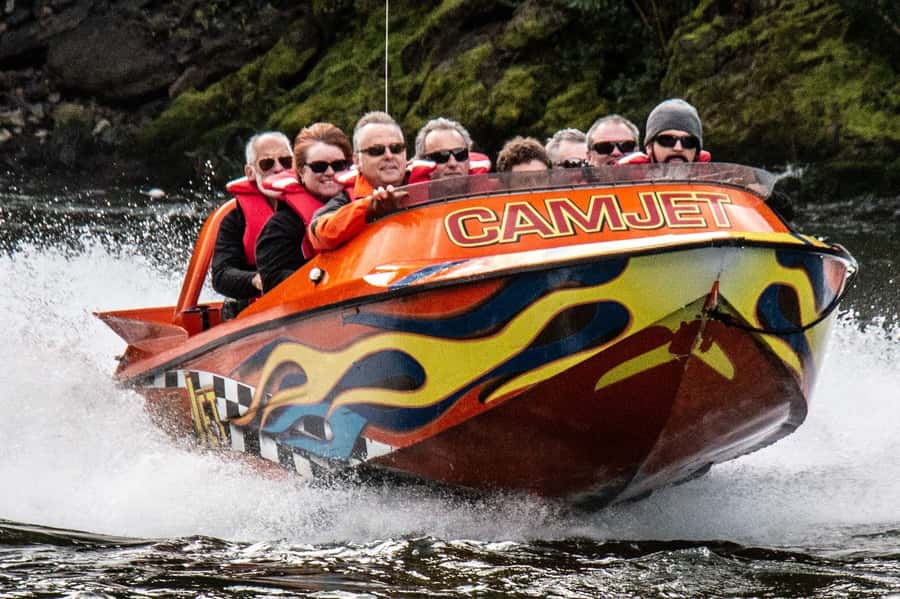 Cambridge Waikato New Zealand: Tour -45 Min Extreme Jet Boat - The 45-minute Waikato River ride