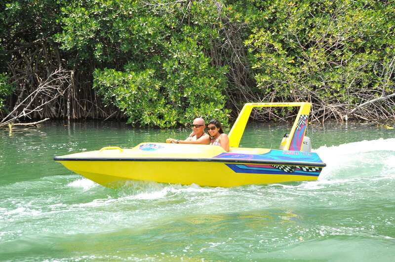 Cancun: Speedboat Mangrove Jungle & Snorkel Tour - From Aquaworld Marina to Nichupte Lagoon