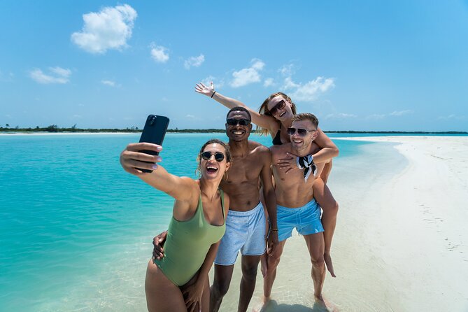 Cancun: Speedboat tour to a Virgin Beach - A fast boat ride with a quiet beach finish