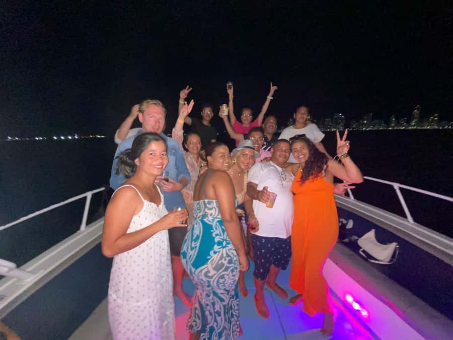 Cartagena: Speed Boat Party on the Bay with open bar - Key points to know before boarding